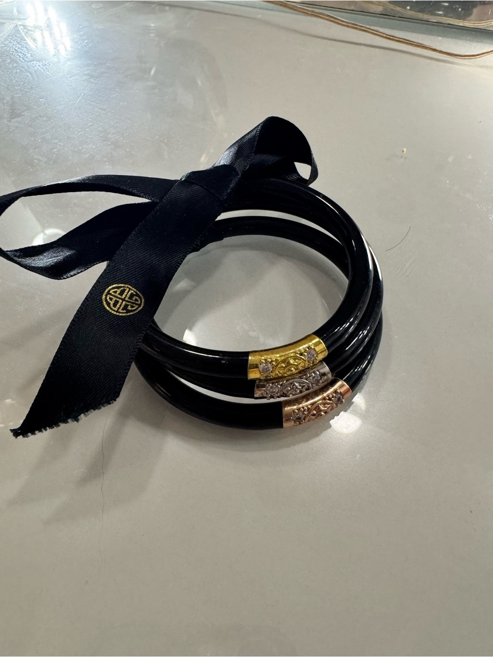 Black Multi-Tone Accent Bangle Set - Elegant Stackable Bracelets